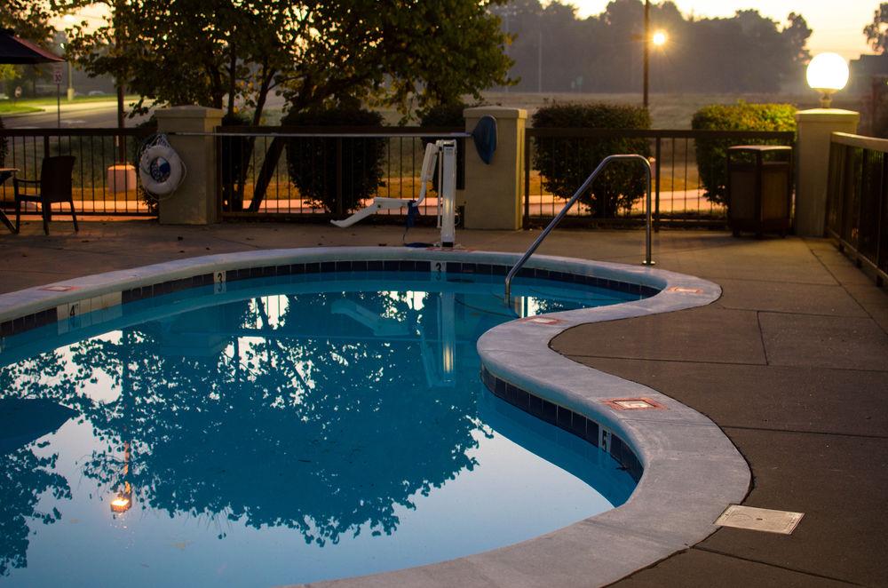 Quality Inn Clarksville - Exit 11 Exterior photo